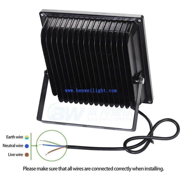 65 watt 120 volt flood light