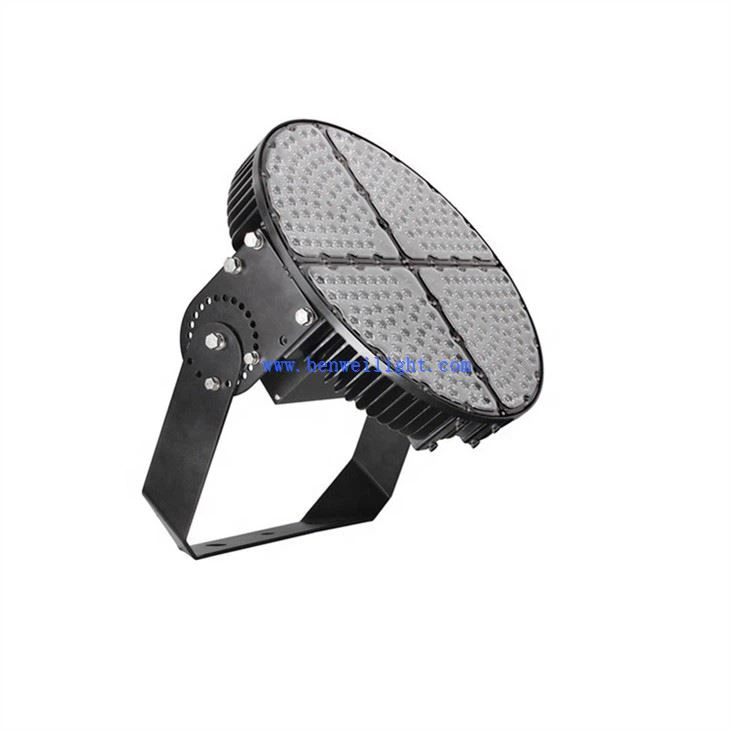 LED football pitch lights (2)