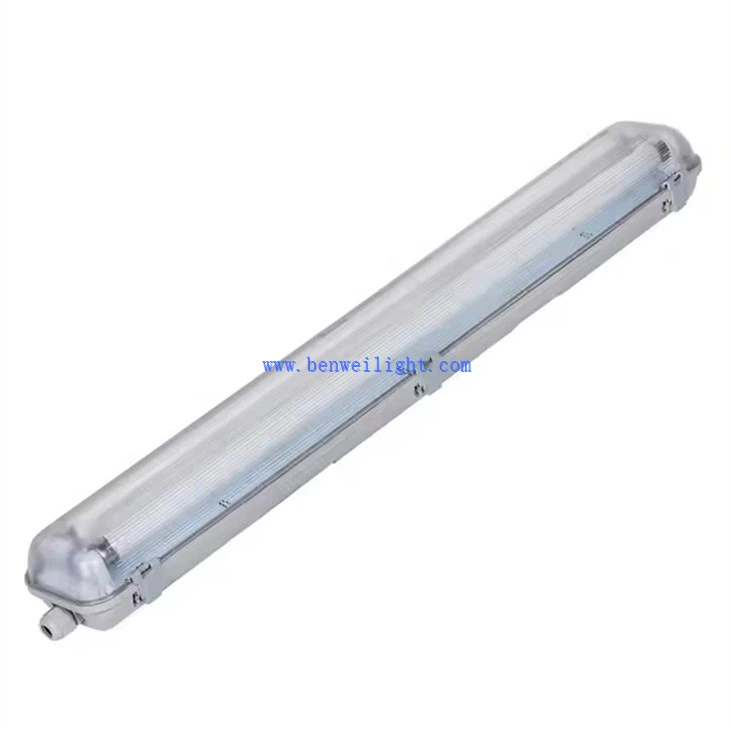 Dustproof Ceiling LED Linear Light (2)