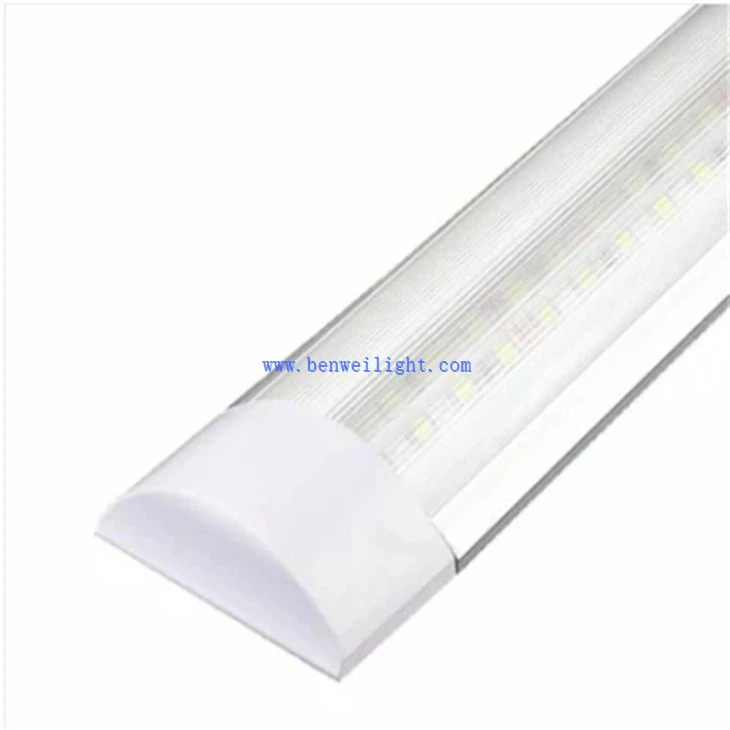 Wide Flat Tube LED Batten Light (1)